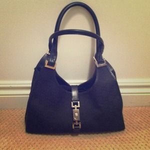 Authentic Black Gucci Handbag w/ silver hardware