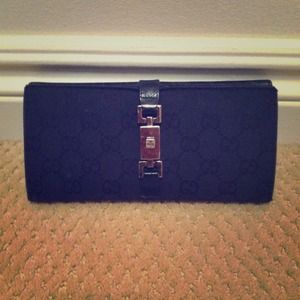 Authentic Gucci wallet