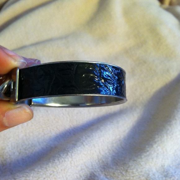 Never worn - Picture 2 of 4