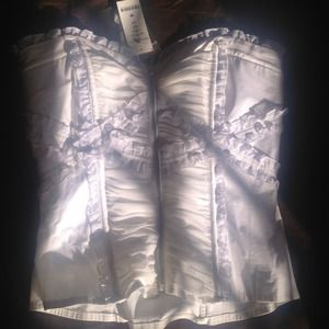 White bebe top never worn