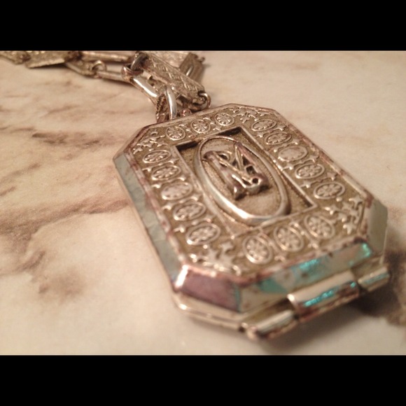 Necklace - Picture 2 of 2