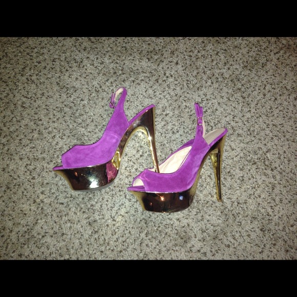 ******REDUCED******Colin Stuart platform pumps - Picture 2 of 2