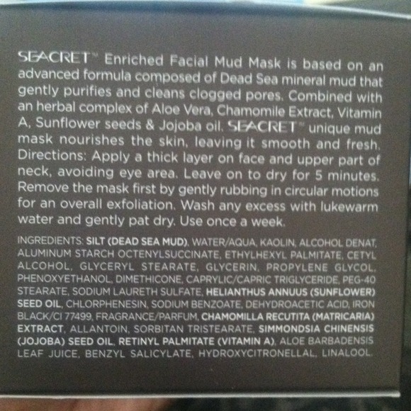 Mineral rich clarifying mud mask - Picture 2 of 2