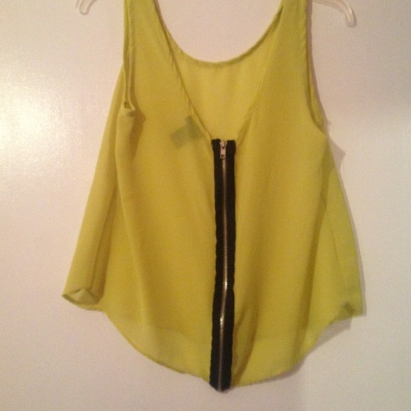 Cute neon colored shirt - Picture 2 of 2