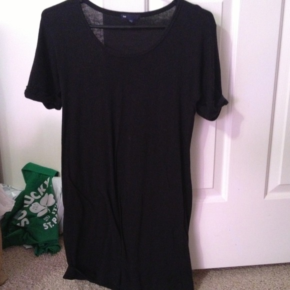 🚫SOLD🚫Gap long shirt