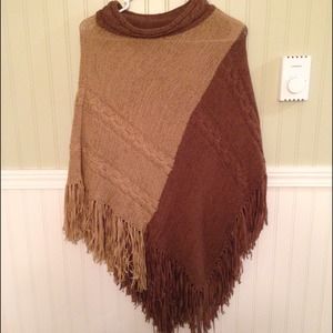 🎉Bundle 🎉Sweater poncho/ Calvin Klein jeans