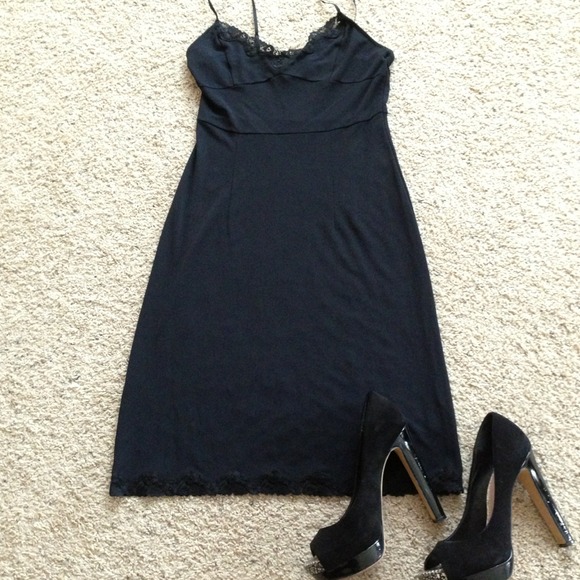 👯Express- LBD with lace trim