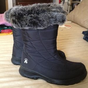 Kamik snow boots