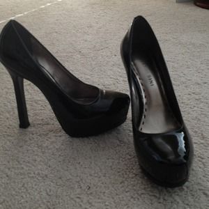 Bundle Gianni Bini black heel and black/white heel