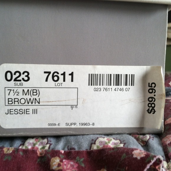 Boots - Picture 3 of 3