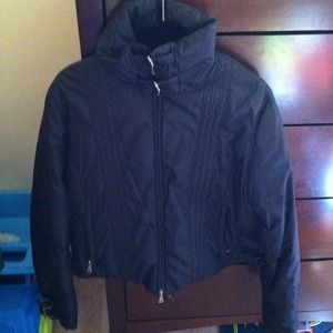 Short feathered down winter coat