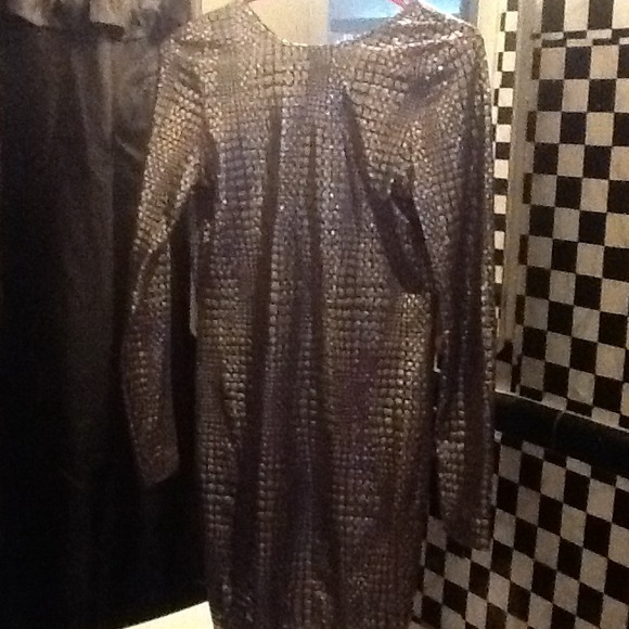 Silver bodyfitting dress
