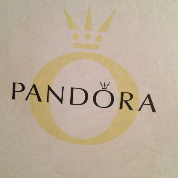 New 4 Charm Pandora Bracelet ❤ - Picture 3 of 3