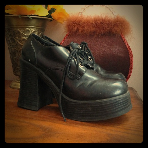 Black Shoes!