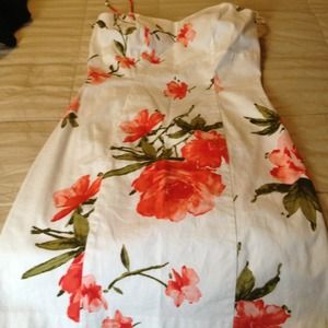 🔴Reserved for @annaisaacs🔴White floral dress.