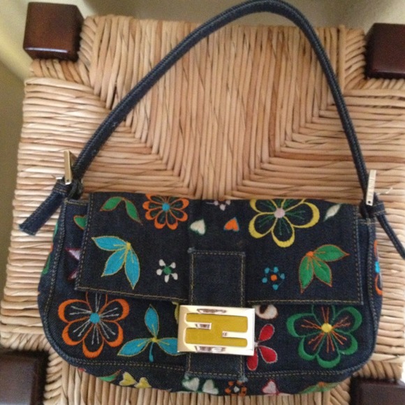 Fendi embroider purse! Gently used.