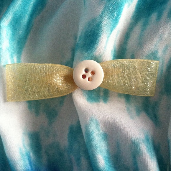 Bow - Picture 2 of 4