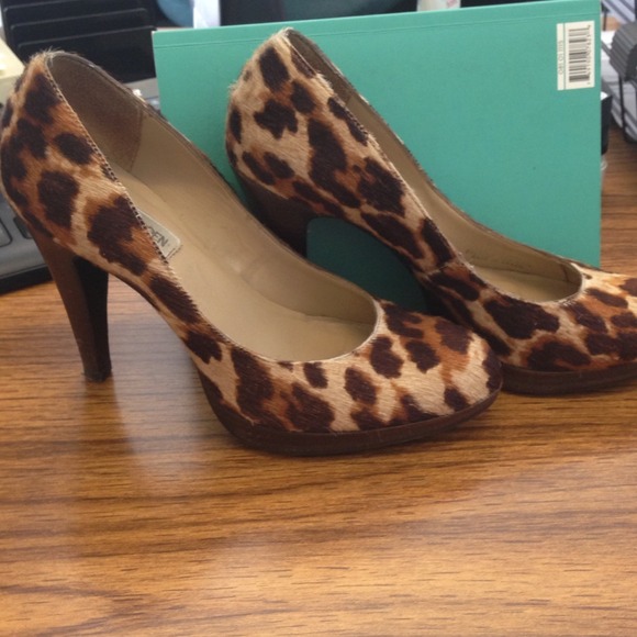 🚫SOLD🚫 in bundle Steve Madden Bogarrt - Picture 2 of 4