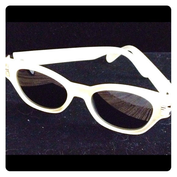 Versa Glasses