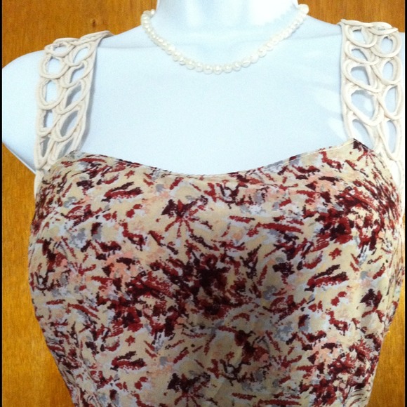 Beautiful & unique Boutique dress - Picture 3 of 4