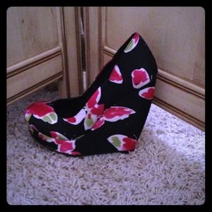 Elle platform wedge shoes