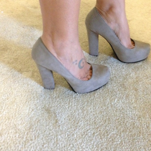 🔔REDUCED🔔Beautiful shoes🌈