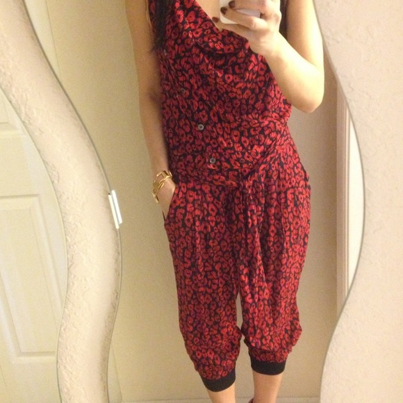 ⛔Sold for Bundle👗A/X Jumpsuit - Picture 2 of 4