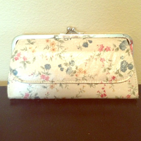 Cute floral clutch wallet!