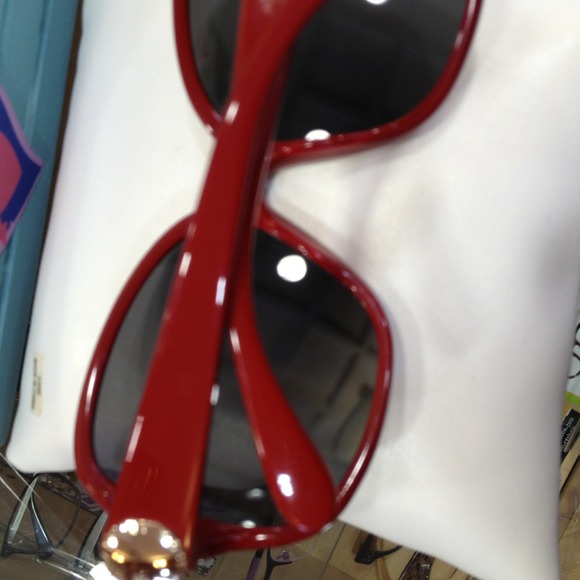SOLD!Marc by Marc Jacobs Sunglasses - Picture 2 of 4