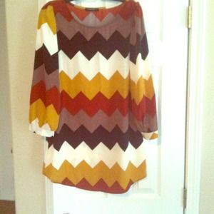*Reduced* NWOT Chevron Dress size medium
