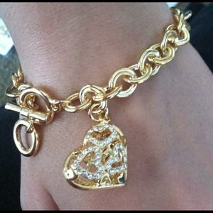 Heart charm bracelet