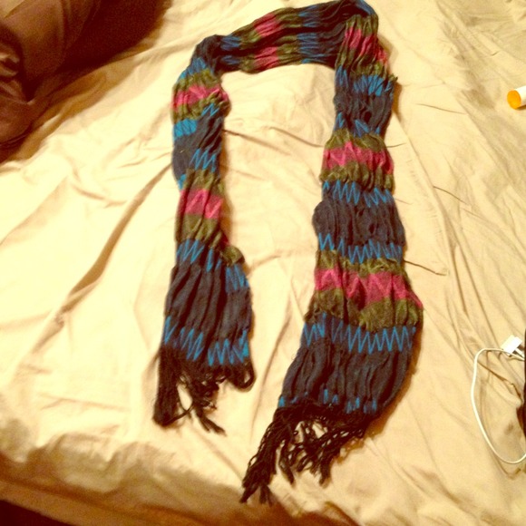 ❗SOLD IN BUNDLE❗Multi-Colored Fringed Scarf