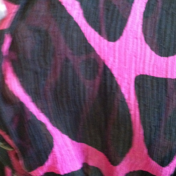 Top - Picture 3 of 3