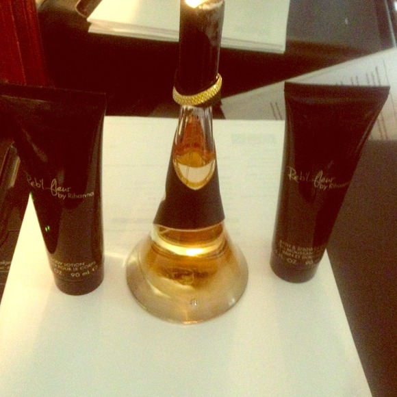 Perfume body lotion and bath/ shower gel