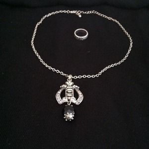 Fleur de Leur necklace and ring bundle