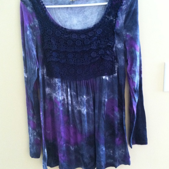 Top - Picture 1 of 1