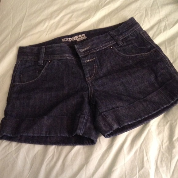 Bundle.....Express denim short
