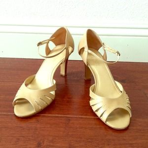 Cream leather low heels