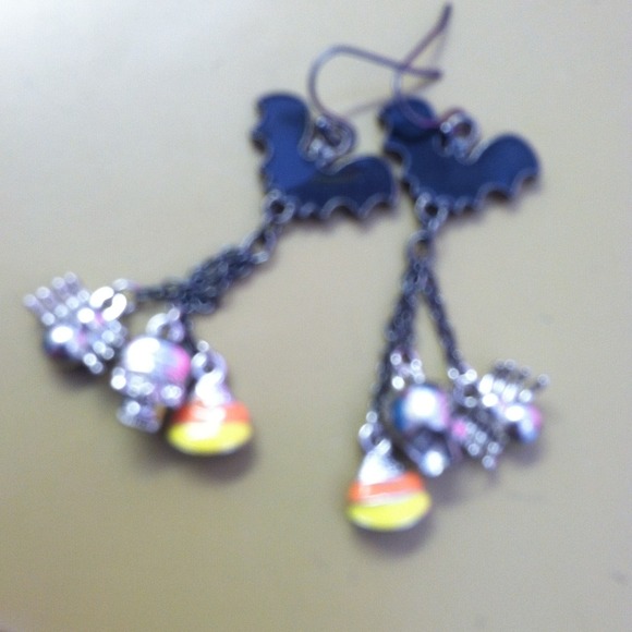Halloween earrings!