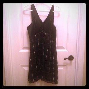 Express black + white dress
