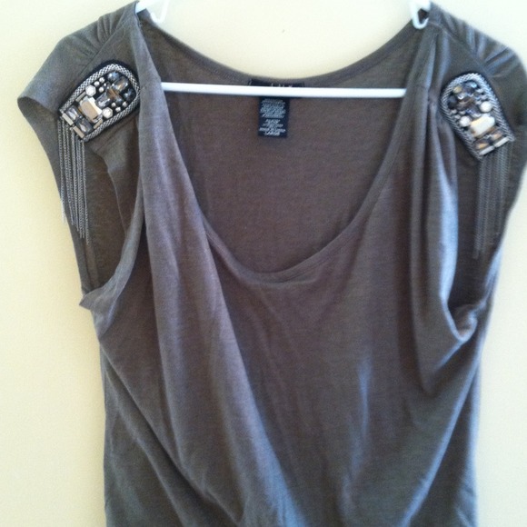 Top - Picture 1 of 2