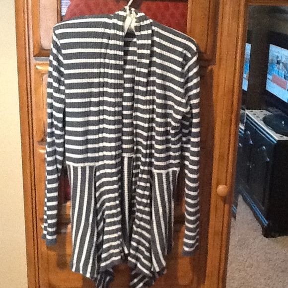 2 Drape front striped cardigan bundle @nanamama