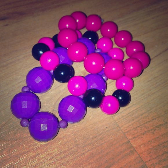 3 stretchy beaded bracelets.