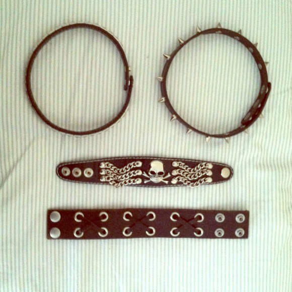 Studded, Spikes, Skulls Choker (x2) Bracelet (x2)
