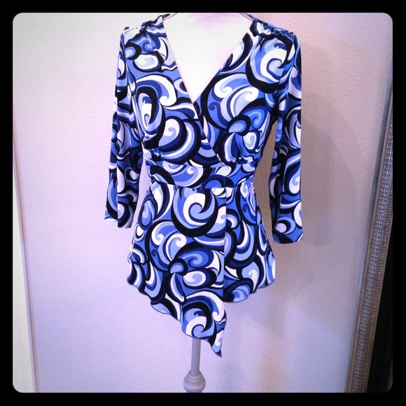 Blue swirls faux wrap top +tan sunflower tank