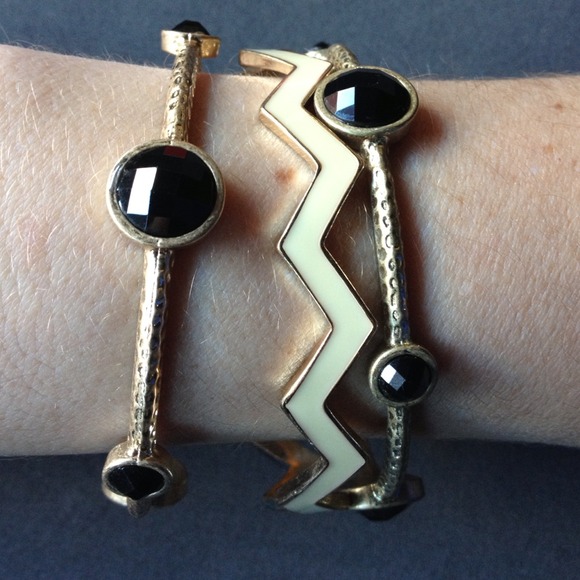 Bangle Bracelets. 2 sets of 3 bracelets each - Picture 2 of 2