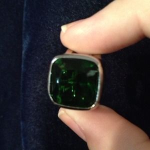Emerald sterling silver ring