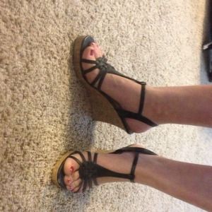 Hold Bundle for Lisa