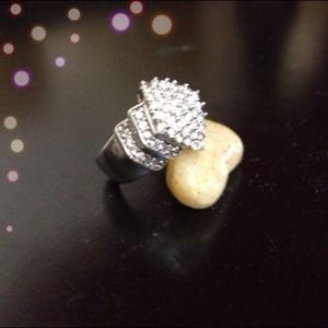 10kt gold w/ pave diamonds