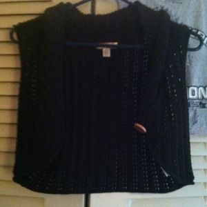 Knit black vest/shrug